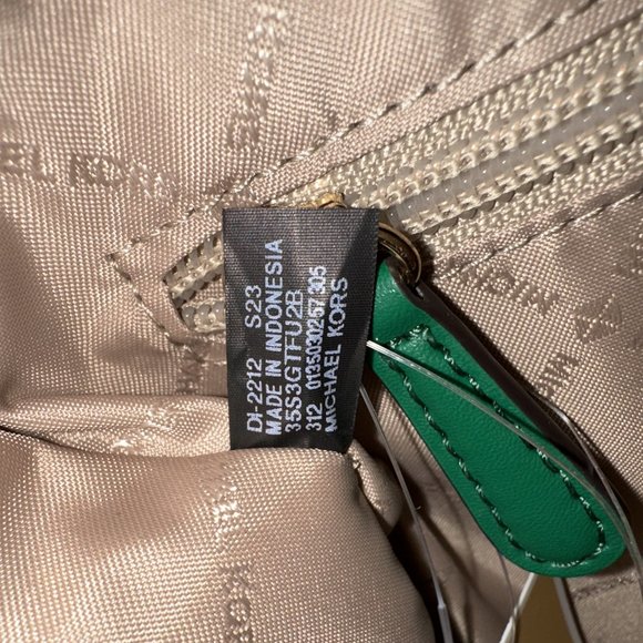 Michael Kors MEDIUM Travel DUFFLE Bag Satchel Leather/Coated Palmetto Green NWT - Picture 6 of 7